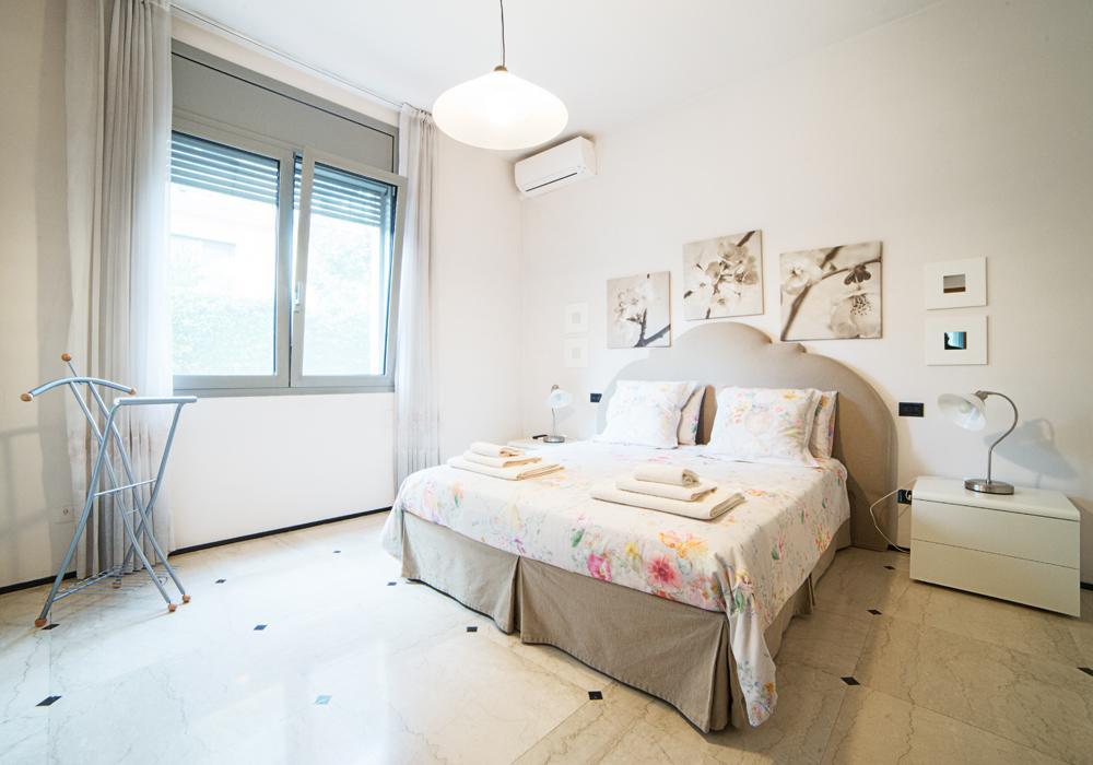 B&B Villa Adriano Дезенцано-дель-Гарда Екстер'єр фото